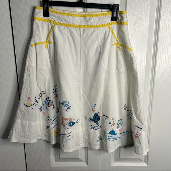 MERMAID by‎ Anthropologie 6 White Yellow trim Embroidered Skirt Marine Shell - Picture 1 of 10